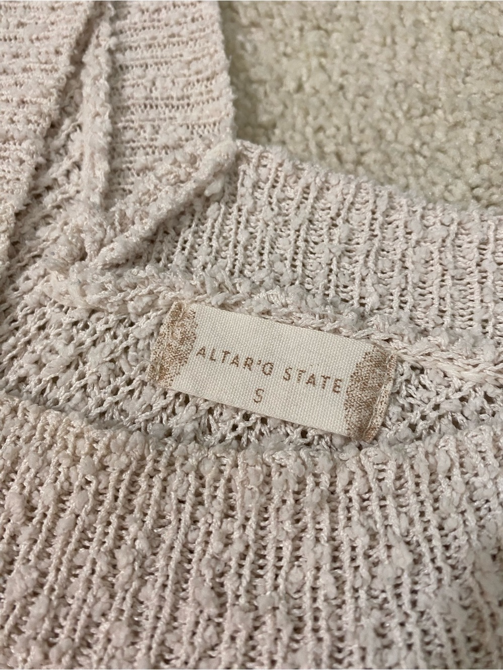 Altar'd State Creamy Beige V-Neck Cropped Knit Sweater Size S - Picture 6 of 8